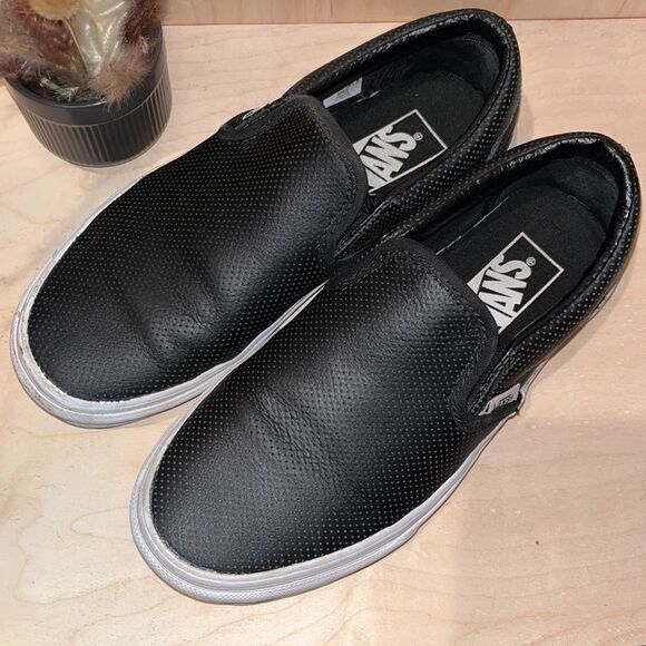 VANS • Perf Leather Classic Slip-Ons • Size 6 - Picture 2 of 6